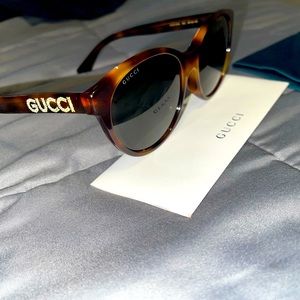 Gucci sunglasses